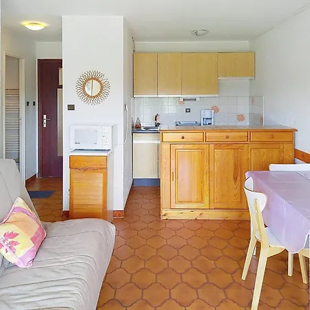 T2 Climatise, Wifi, Parking Prive, A Deux Pas De La - Les Mimosas - Fr-1-610-71 * Bormes-les-Mimosas