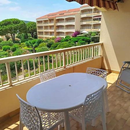 T2 Climatise, Wifi, Parking Prive, A Deux Pas De La - Les Mimosas - Fr-1-610-71 Apartmán *